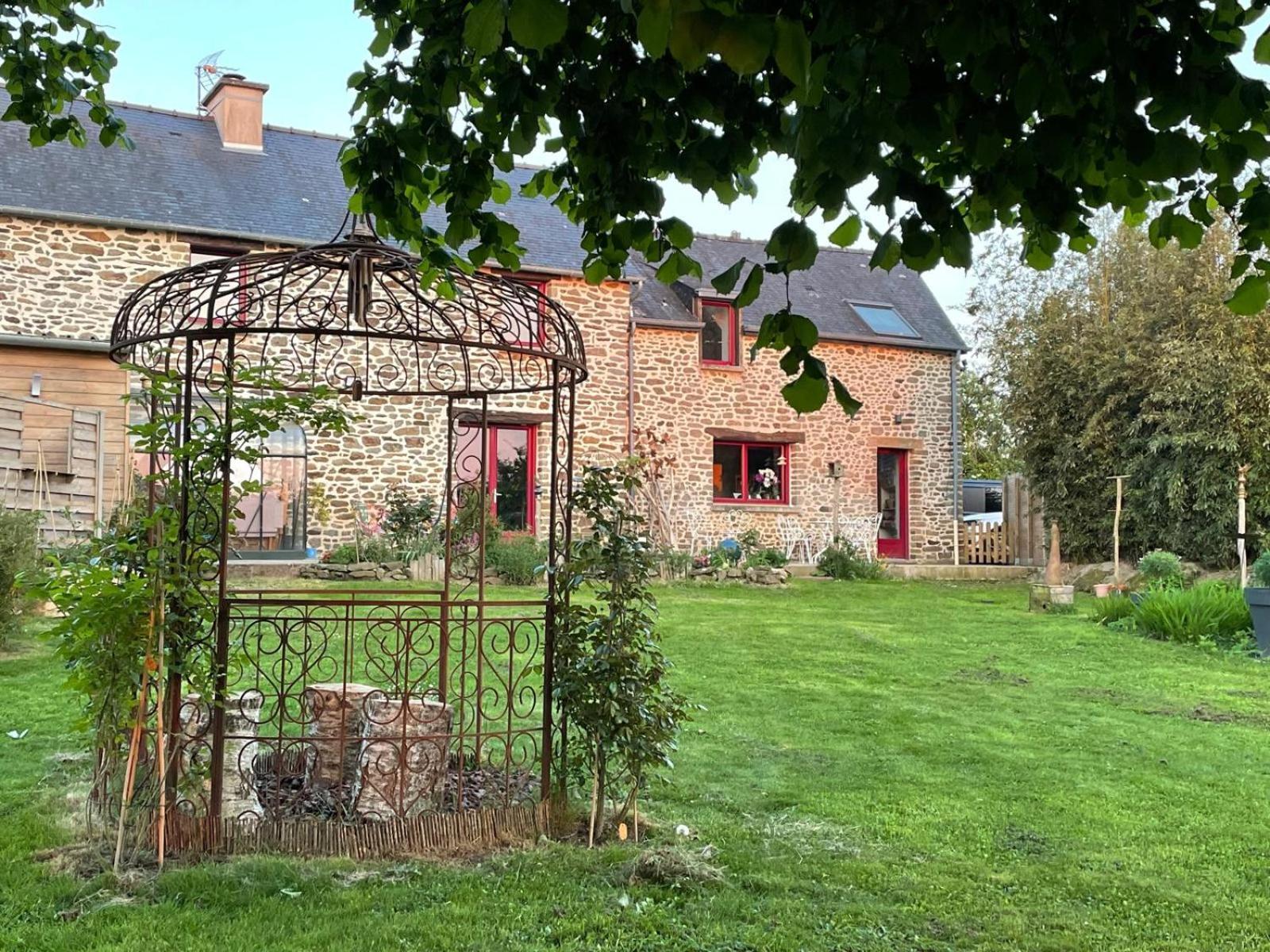Chambres D'Hotes Saint-Hélen Buitenkant foto